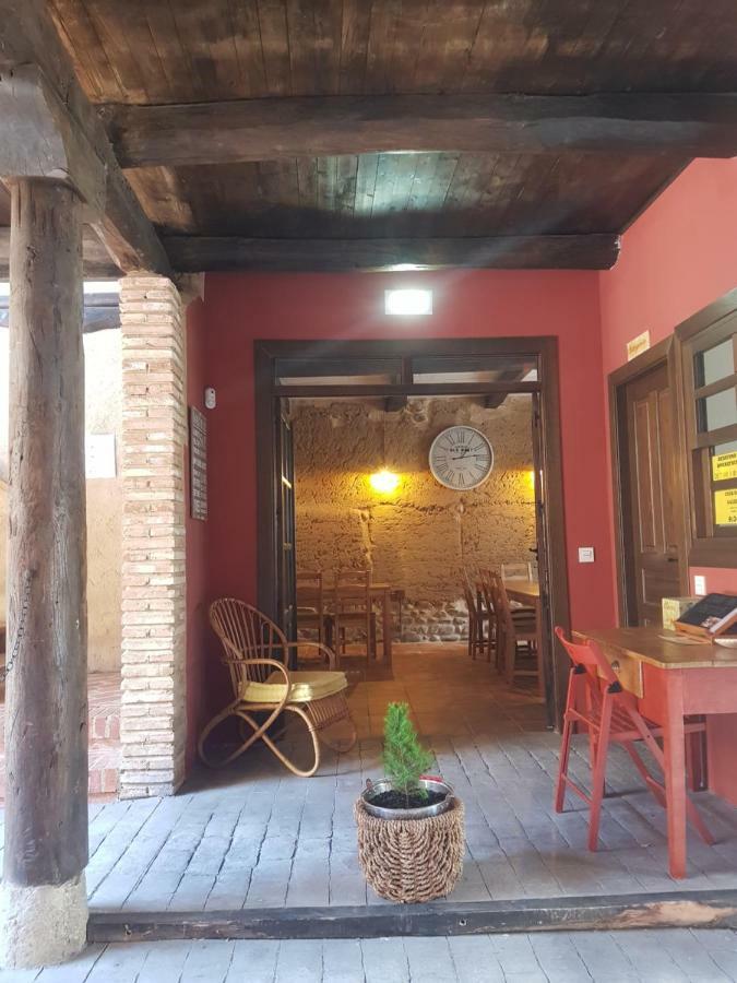 Albergue El Encanto Villares de Orbigo Exterior photo